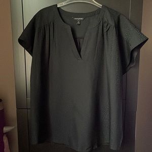 Banana Republic s/s blouse  Black with polka dot texture and sateen finish